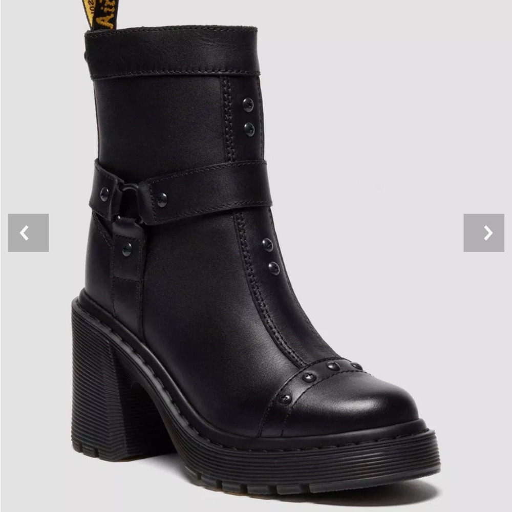 NWT Dr. Marten SPENCE HARNESS Boots